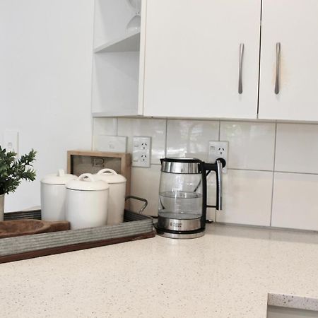 5-Min Walk To Village - Havelock North Holiday Home With Spa Pool Dış mekan fotoğraf