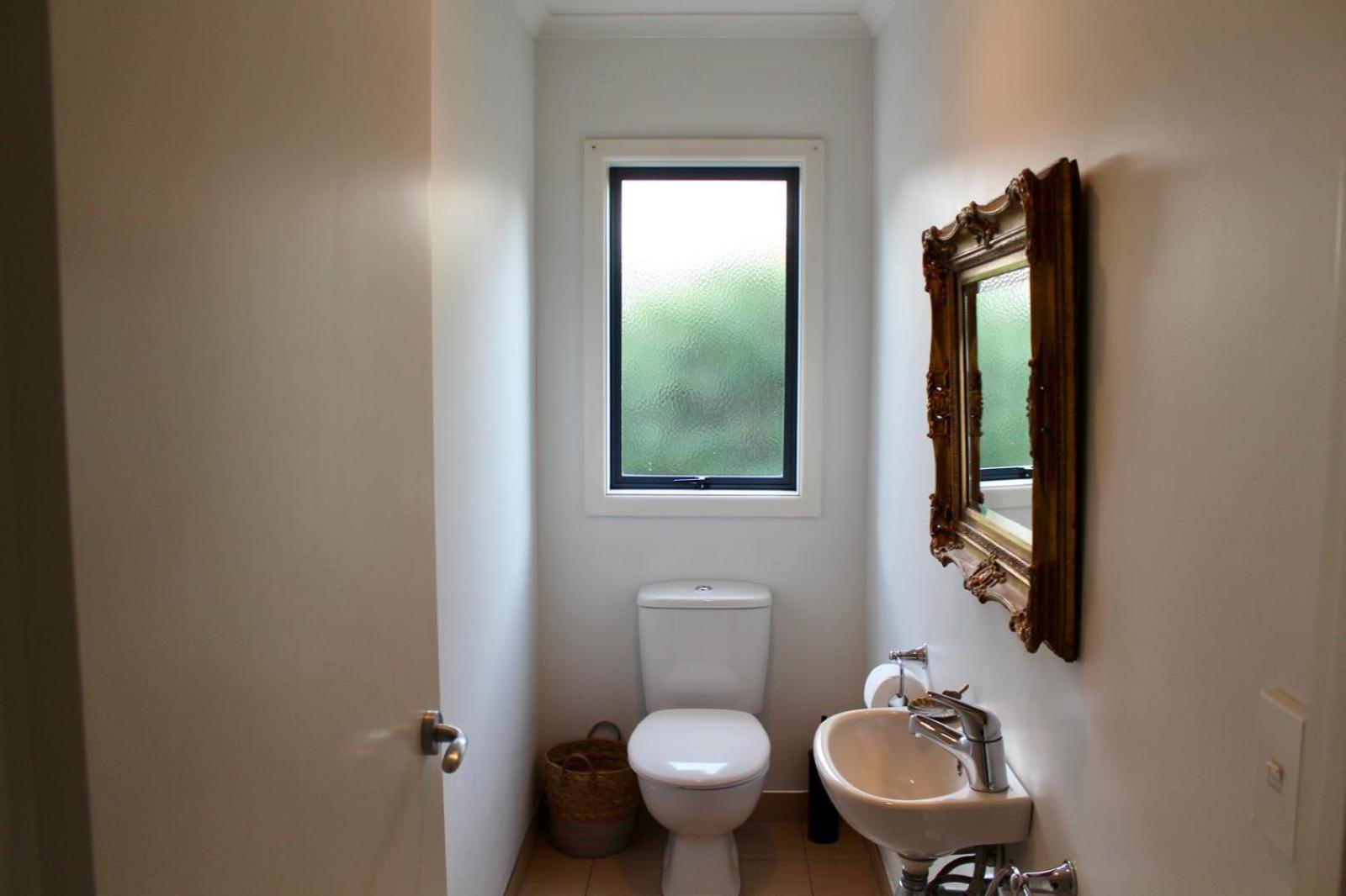 5-Min Walk To Village - Havelock North Holiday Home With Spa Pool Dış mekan fotoğraf