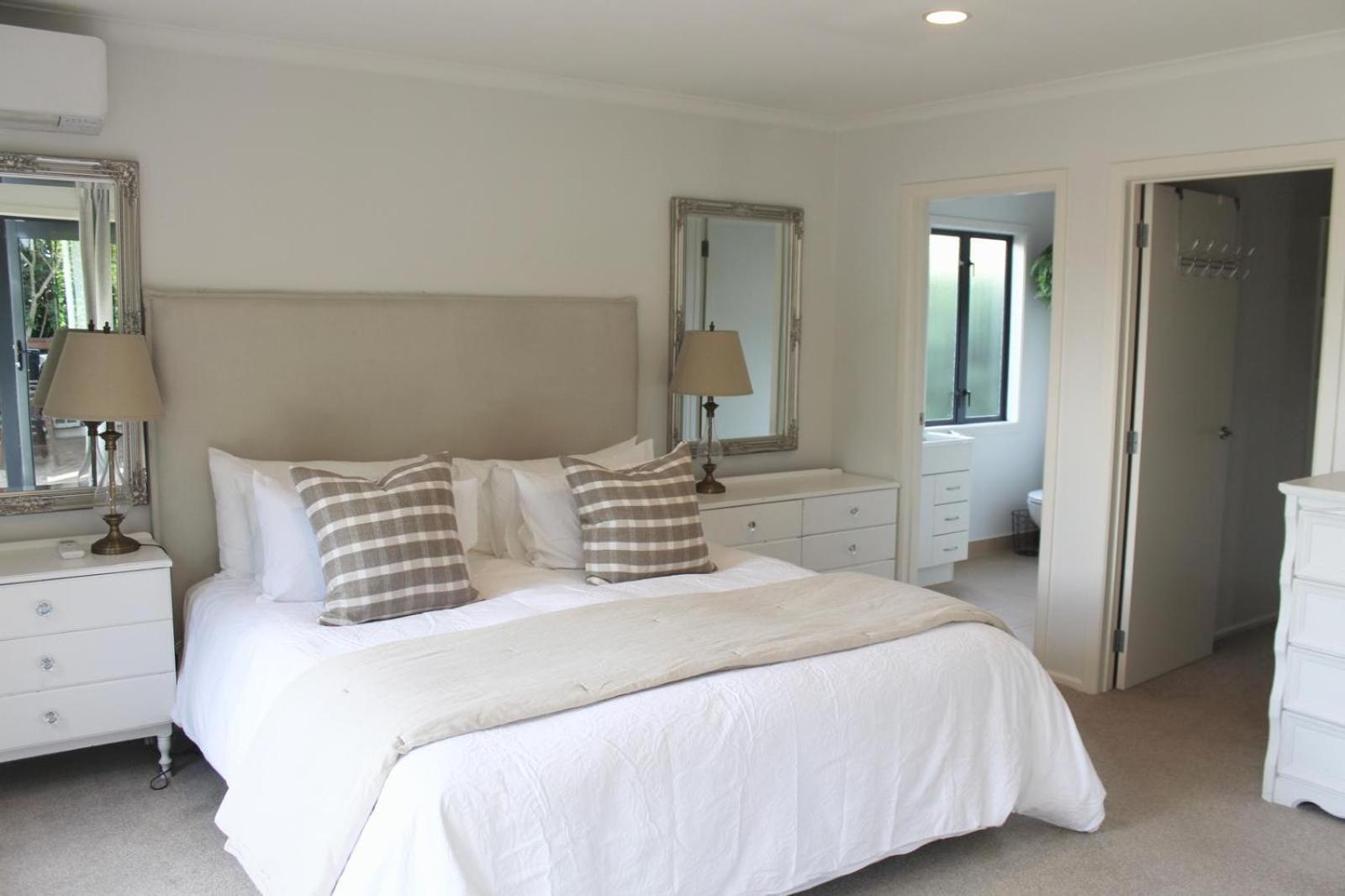 5-Min Walk To Village - Havelock North Holiday Home With Spa Pool Dış mekan fotoğraf
